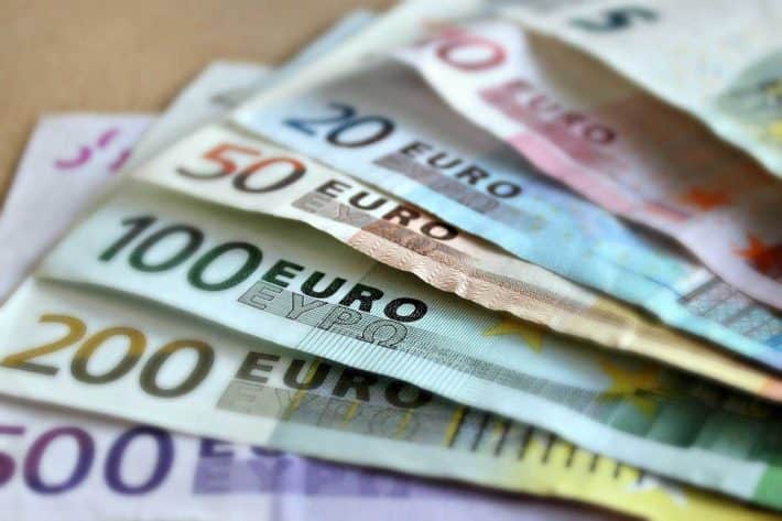 5 opinions sur l’argent dont vous devez vous débarrasser. Des billets de banque