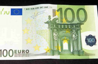 vEuro. Site rémunérateur. Un billet de 100 Euro.